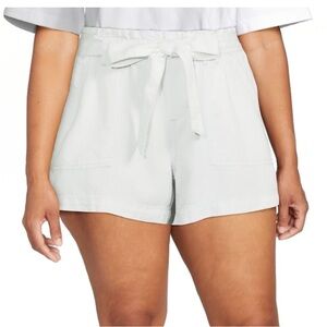 TIME AND TRU Light Blue Chambray Paper Bag Shorts NWT Size Large